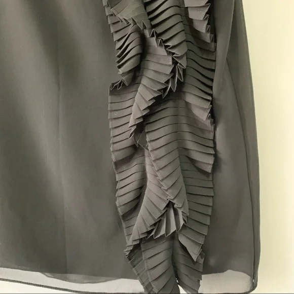 DKNY Ruffle Top - Picture 4 of 8